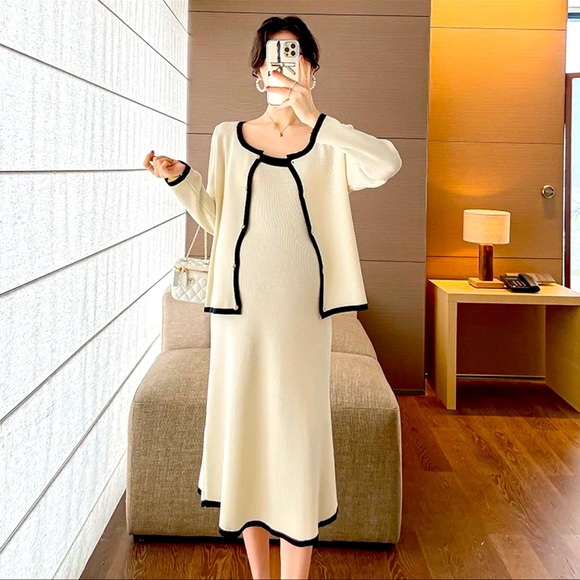 Maternity dress - Picture 1 of 3